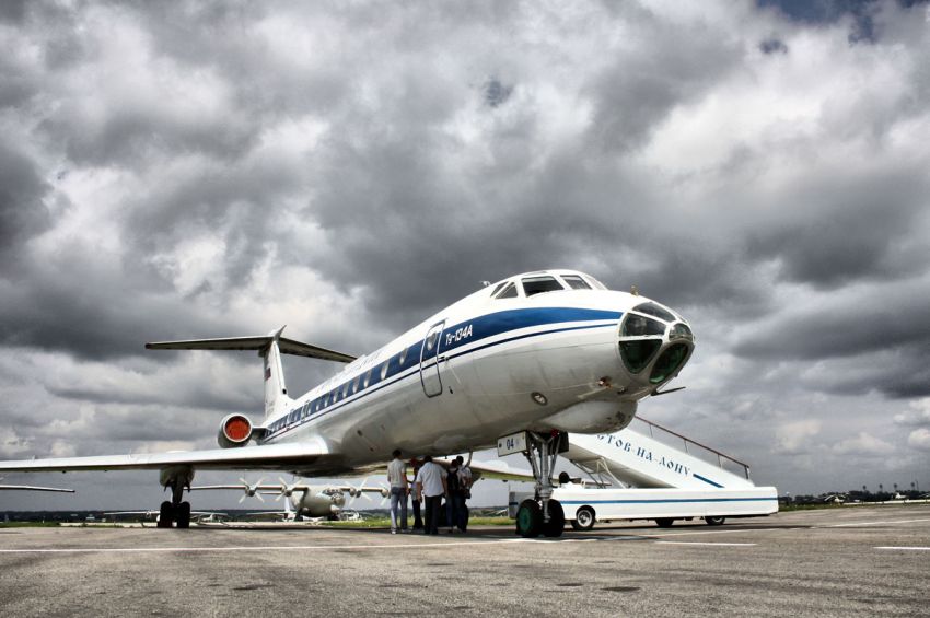 Ту-134
